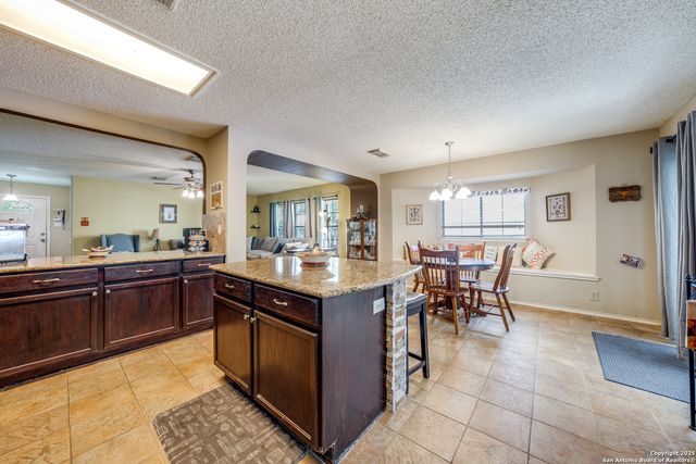 10118 Sandbrook Hill, San Antonio, TX 78254