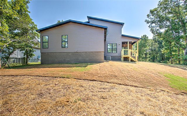 5 Malone Drive, Bella Vista, AR 72715