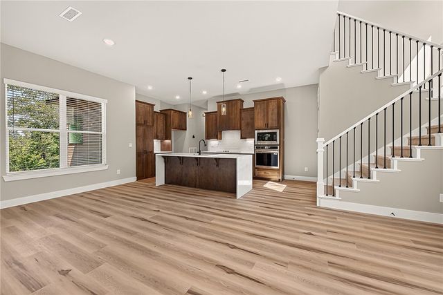 5 Malone Drive, Bella Vista, AR 72715