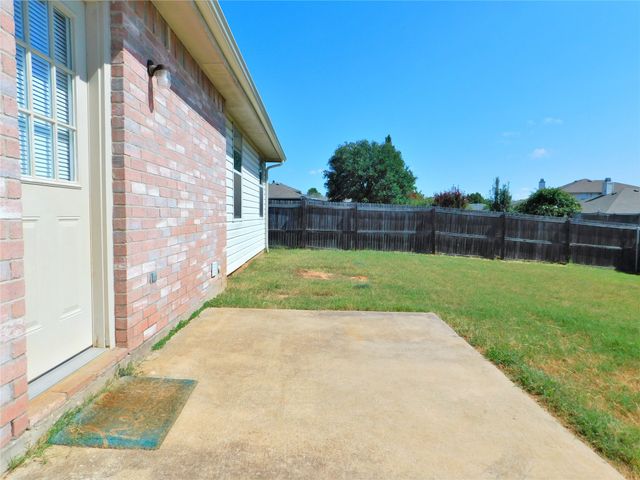 3230 Andalusian Drive, Denton, TX 76210