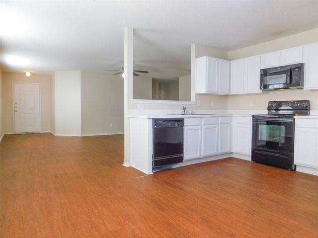 3230 Andalusian Drive, Denton, TX 76210