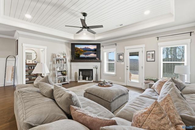 411 Ripple Lake Drive SW, Huntsville, AL 35758