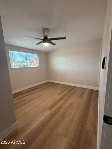 909 S KENWOOD Circle A, Tempe, AZ 85281