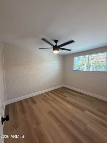 909 S KENWOOD Circle A, Tempe, AZ 85281