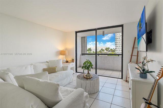 1775 Washington Avenue 5D, Miami Beach, FL 33139