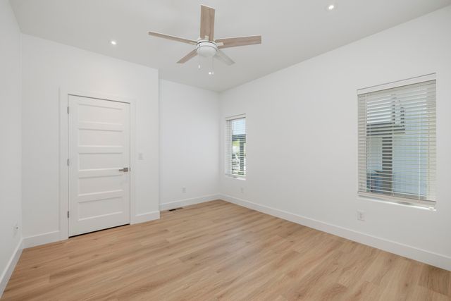 2807 S 14th Avenue, Ozark, MO 65721