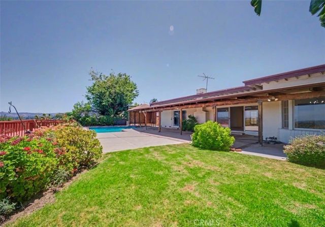 6772 Julie, West Hills, CA 91307