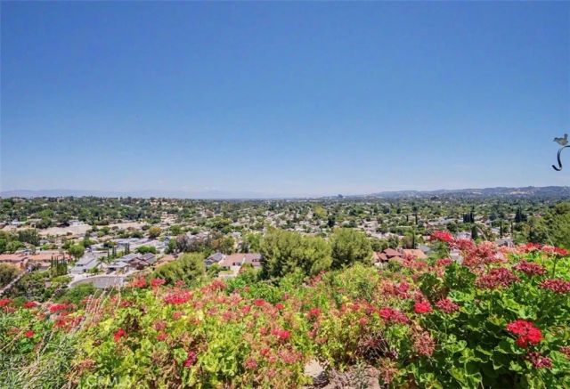 6772 Julie, West Hills, CA 91307