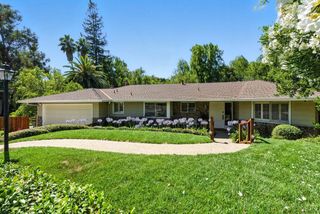 2040 Longden Circle, Los Altos, CA 94024