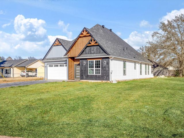 123 Cedar Bend Drive, Trinidad, TX 75163