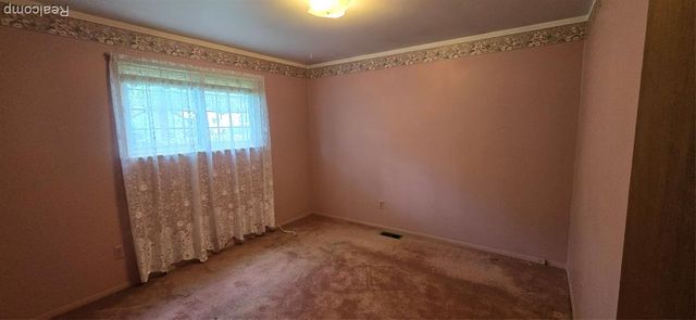 2126 S Karle Avenue, Westland, MI 48186