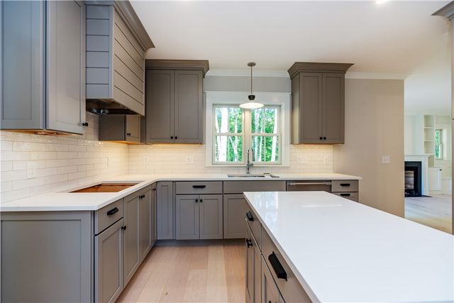 510 Greenbush Road, Warwick, RI 02818