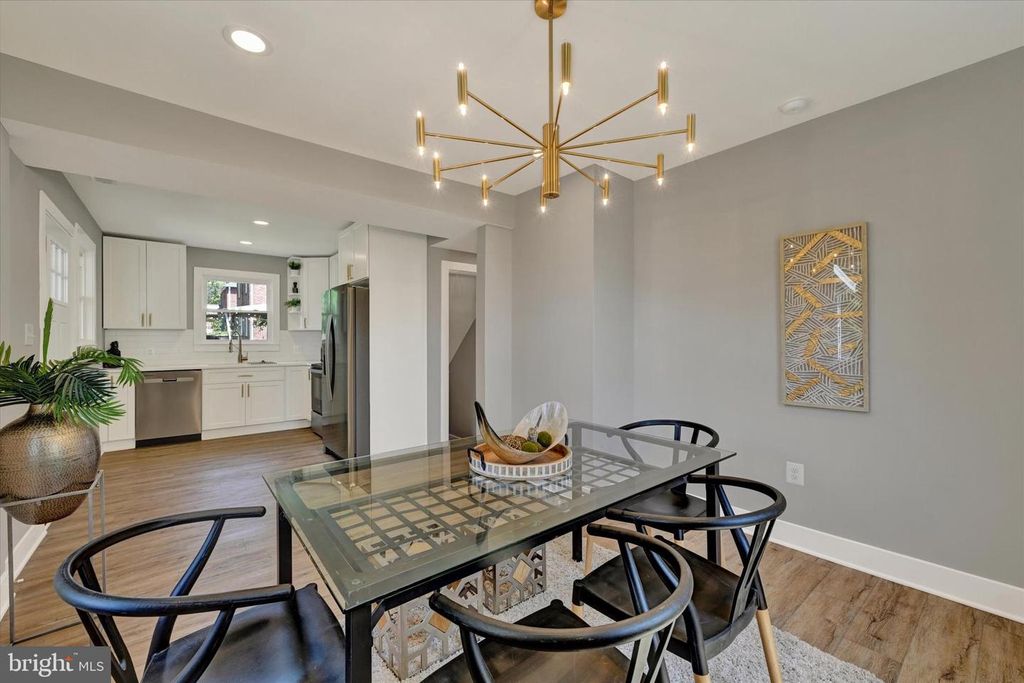 Image 11 of property listing at 732 S BEECHFIELD AVE, Baltimore, MD 21229