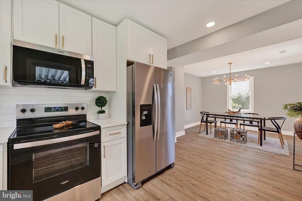Image 14 of property listing at 732 S BEECHFIELD AVE, Baltimore, MD 21229