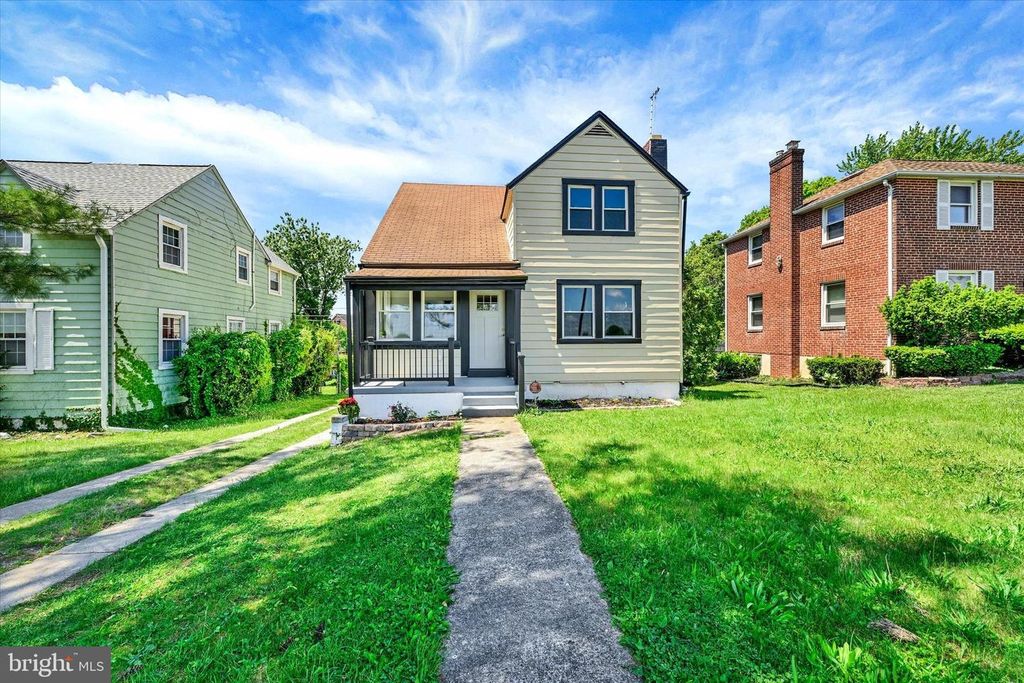 Image 2 of property listing at 732 S BEECHFIELD AVE, Baltimore, MD 21229