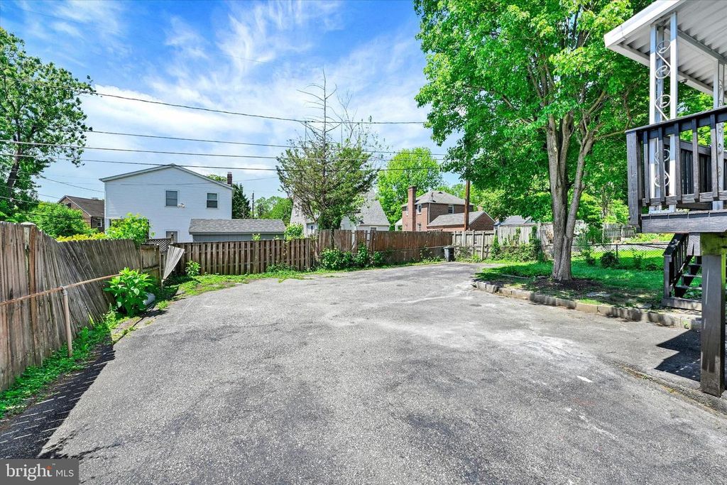 Image 28 of property listing at 732 S BEECHFIELD AVE, Baltimore, MD 21229