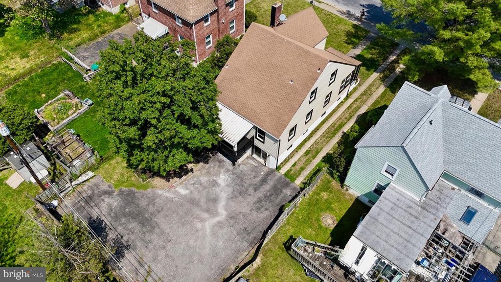Image 30 of property listing at 732 S BEECHFIELD AVE, Baltimore, MD 21229