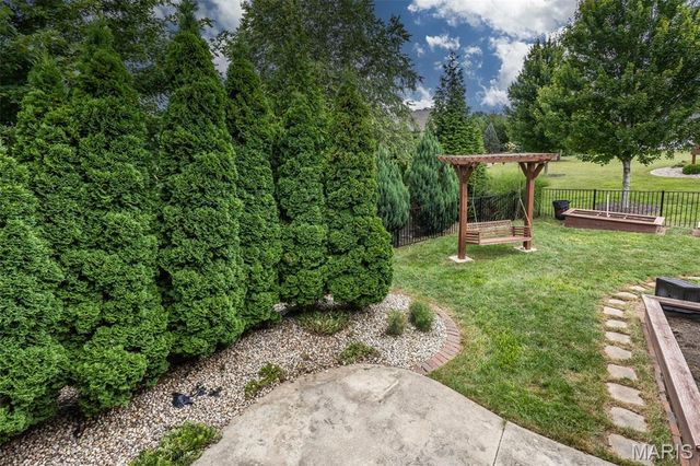 3841 Ember Court, Edwardsville, IL 62025