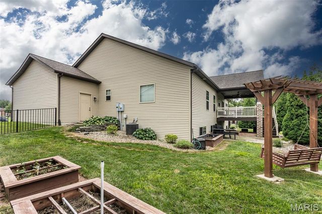 3841 Ember Court, Edwardsville, IL 62025