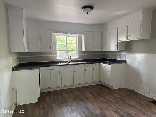 3251 Corey Drive, Jackson, MS 39212