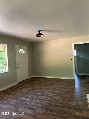 3251 Corey Drive, Jackson, MS 39212