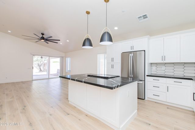 23554 N 73RD Place, Scottsdale, AZ 85255