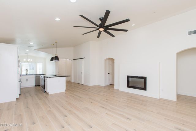 23554 N 73RD Place, Scottsdale, AZ 85255