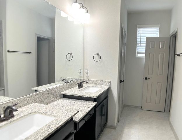 8656 Hollyoaks Creek Lane, Houston, TX 77063