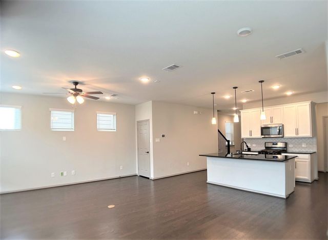 8656 Hollyoaks Creek Lane, Houston, TX 77063