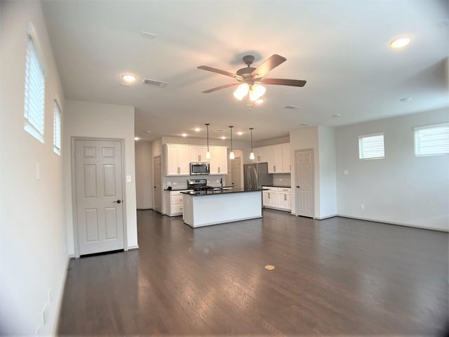 8656 Hollyoaks Creek Lane, Houston, TX 77063