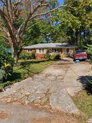 2986 Del Monico Drive, Decatur, GA 30032