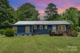 1043 Sid Davis Road, Chester, SC 29706