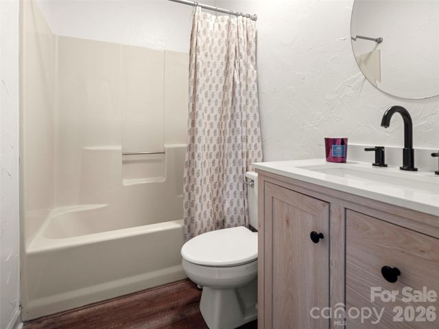 111 Averys Creek Lane, Arden, NC 28704