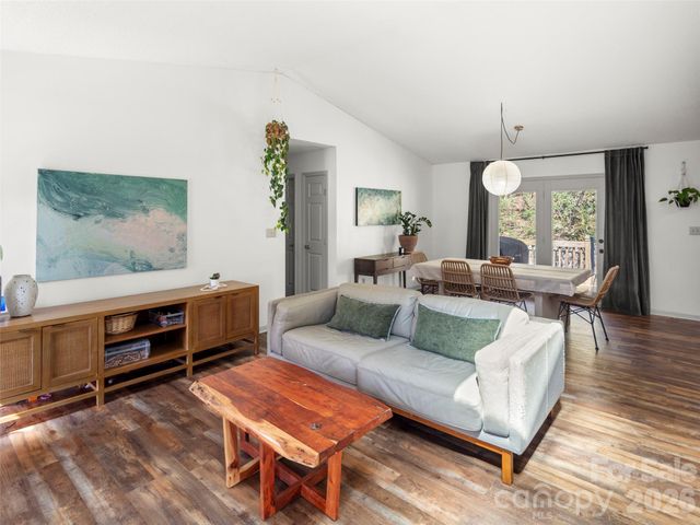 111 Averys Creek Lane, Arden, NC 28704