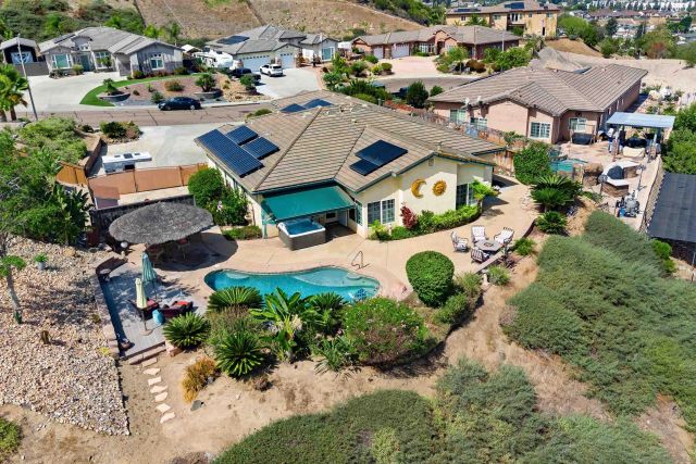 8812 Diamondback Dr., Santee, CA 92071