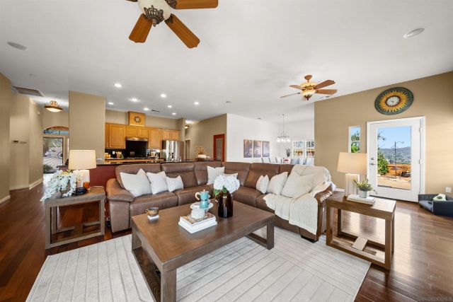 8812 Diamondback Dr., Santee, CA 92071