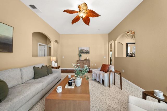 8812 Diamondback Dr., Santee, CA 92071