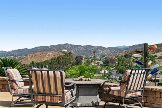 8812 Diamondback Dr., Santee, CA 92071