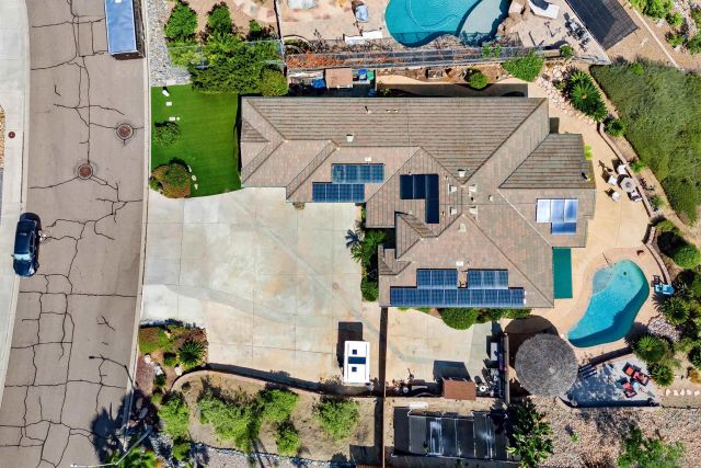 8812 Diamondback Dr., Santee, CA 92071