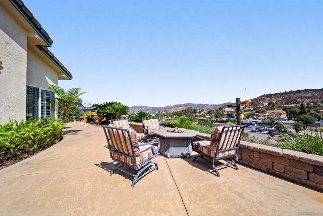 8812 Diamondback Dr., Santee, CA 92071