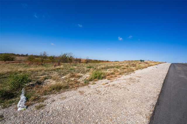 2516 Tom Chaney Drive, Cresson, TX 76035