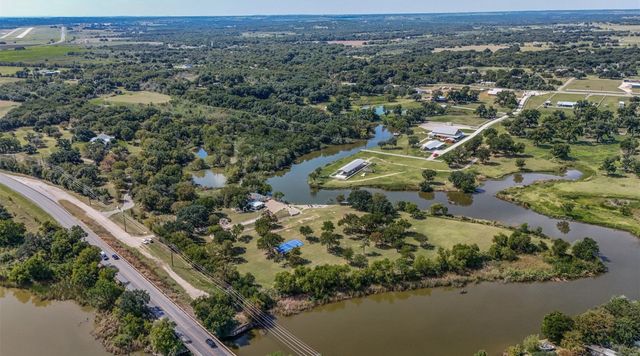2516 Tom Chaney Drive, Cresson, TX 76035