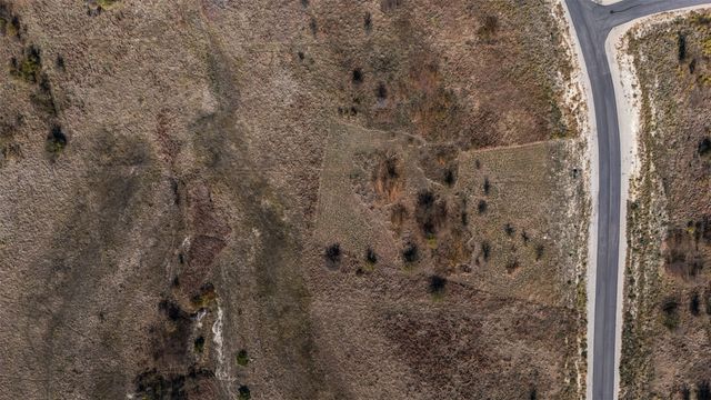 2516 Tom Chaney Drive, Cresson, TX 76035