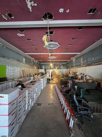 4750 N Milwaukee Avenue, Chicago, IL 60630