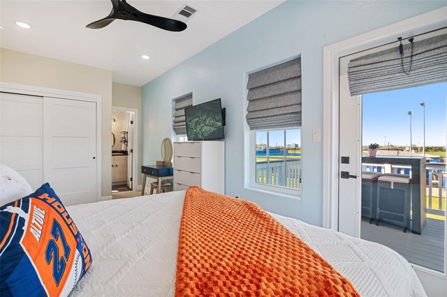 8029 Beluche Drive, Galveston, TX 77551