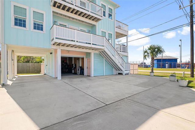 8029 Beluche Drive, Galveston, TX 77551