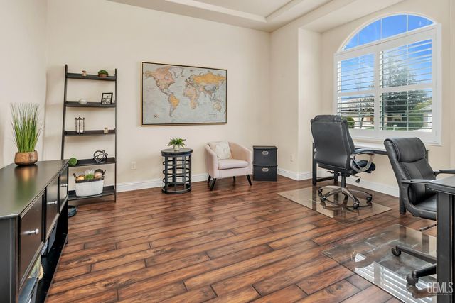 405 Copinsay Court, Bakersfield, CA 93312