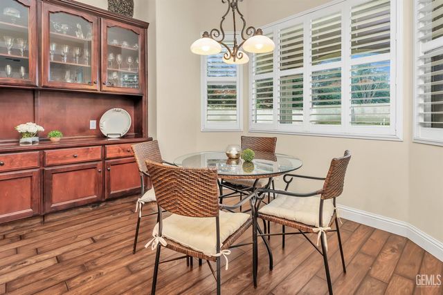 405 Copinsay Court, Bakersfield, CA 93312