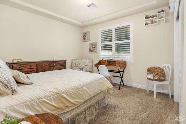 405 Copinsay Court, Bakersfield, CA 93312