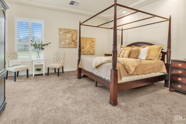 405 Copinsay Court, Bakersfield, CA 93312